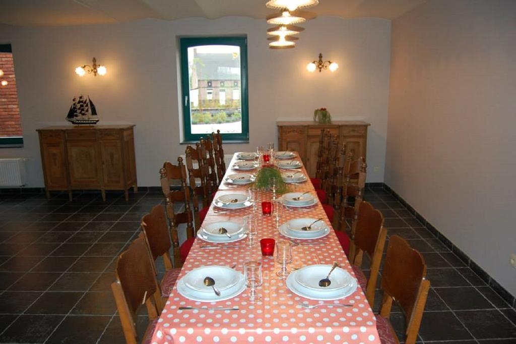 Ferme Du Charme Villa Moustier Bagian luar foto