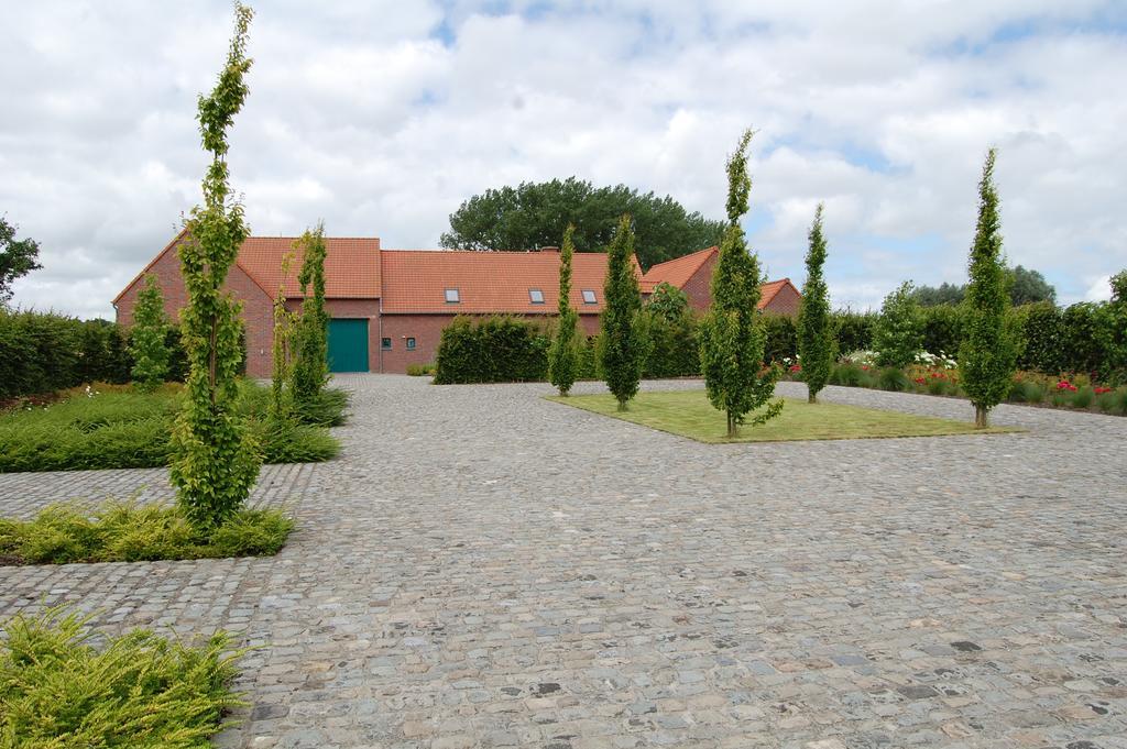 Ferme Du Charme Villa Moustier Bagian luar foto